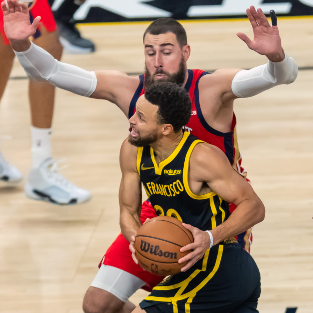 ayx sportsNBA常规赛赛程吃紧；犹他爵士赛前内部沟通；质疑声仍在；训练强度明显提升的简单介绍