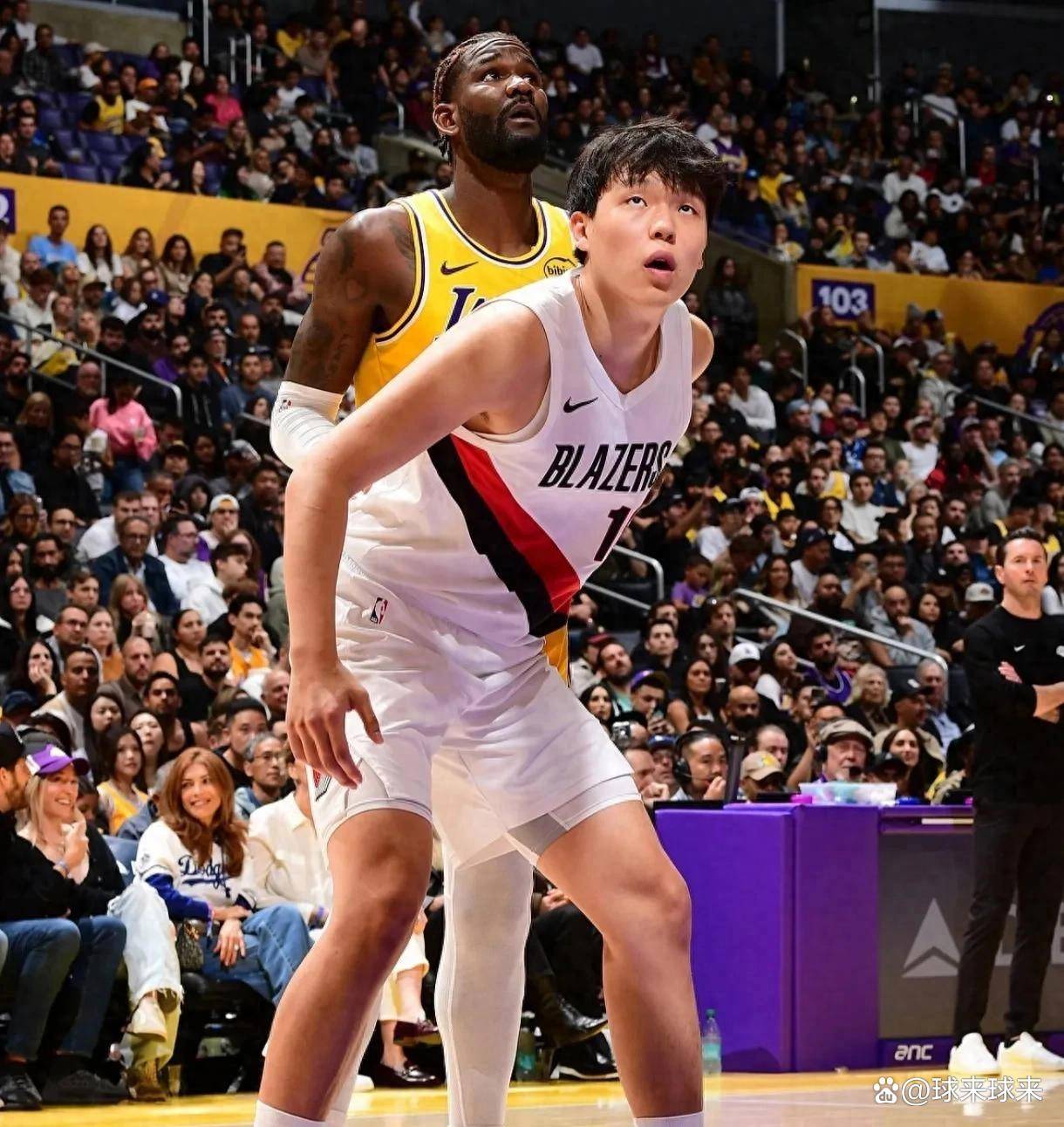 爱游戏中国关于尼斯训练开放日，今晨单刀错失引欢呼，NBA季后赛在即，控场能力受关注的信息